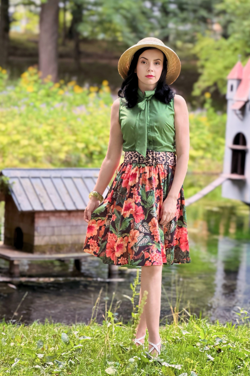 Tie Neck Sleeveless Blouse