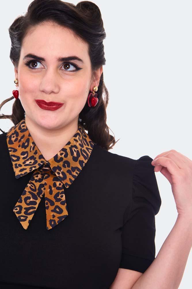 Leopard Collar Short Sleeve Top