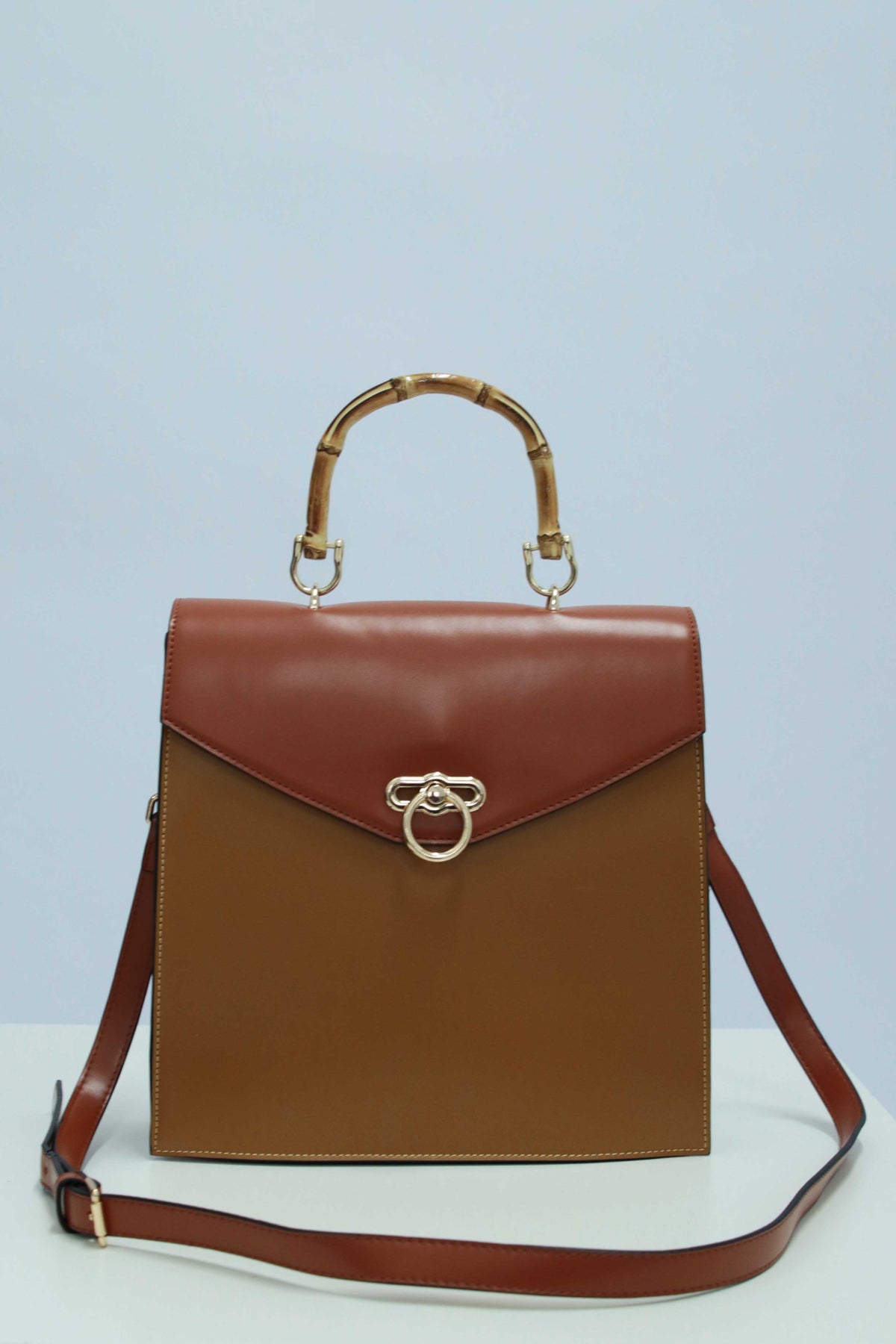 Bolso Banned Savanna | Cuero Sintético Con Calaveras | 43x30x12 Cm | Compartimentos Con Cremallera
